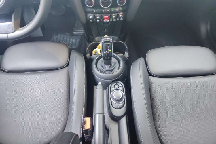 Used  MINI 2022 Revised Version 2.0T COOPER S CABRIO Classic Style
