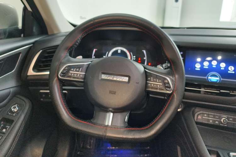 Used Haval F7 2019 2.0T Two-Wheel Drive i-Van China V standard
