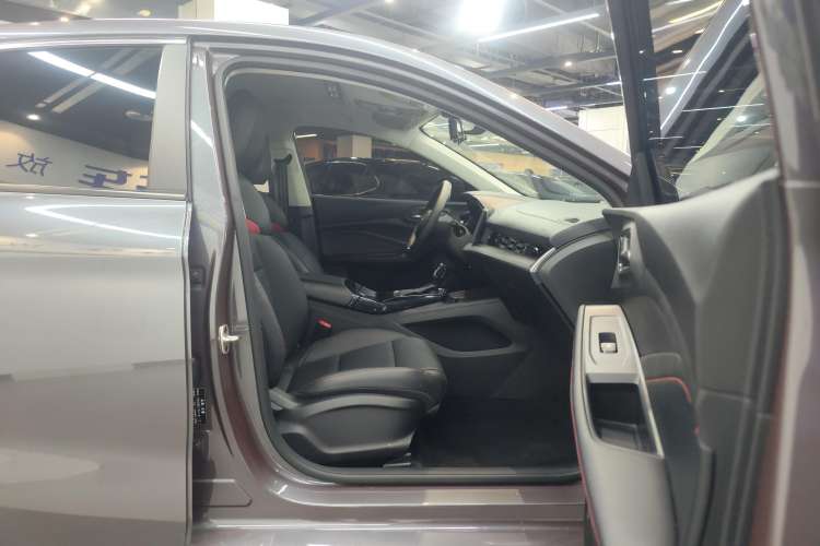 Used MG 5 2022 180 DVVT CVT Youth Style Edition
