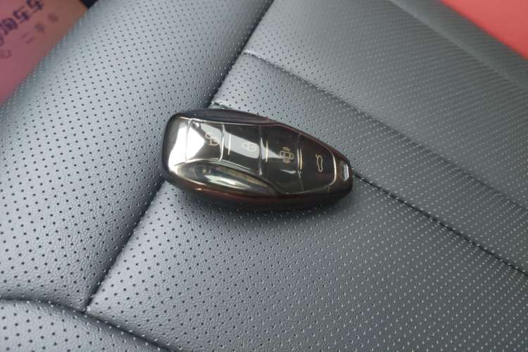 Used Hongqi HS3 2023 1.5T Two-Wheel Drive Shanwei Edition
