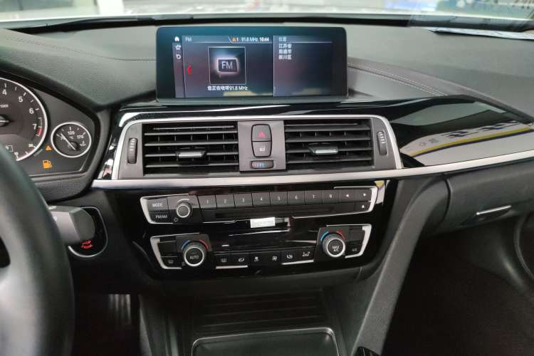 Used BMW 3 Series 2019 320Li Fashion Model
