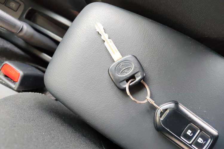 Used Toyota YARiS L 2022 X-Trail 1.5L CVT Leading PLUS Edition
