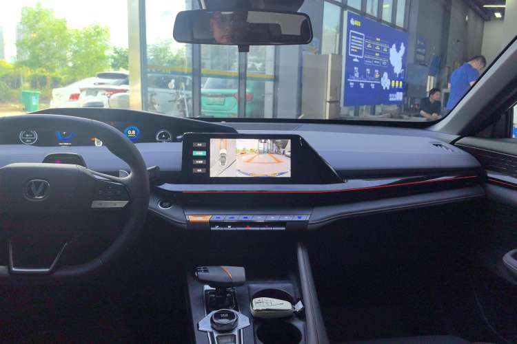 Used Changan UNI-V 2022 1.5T Prestige Version
