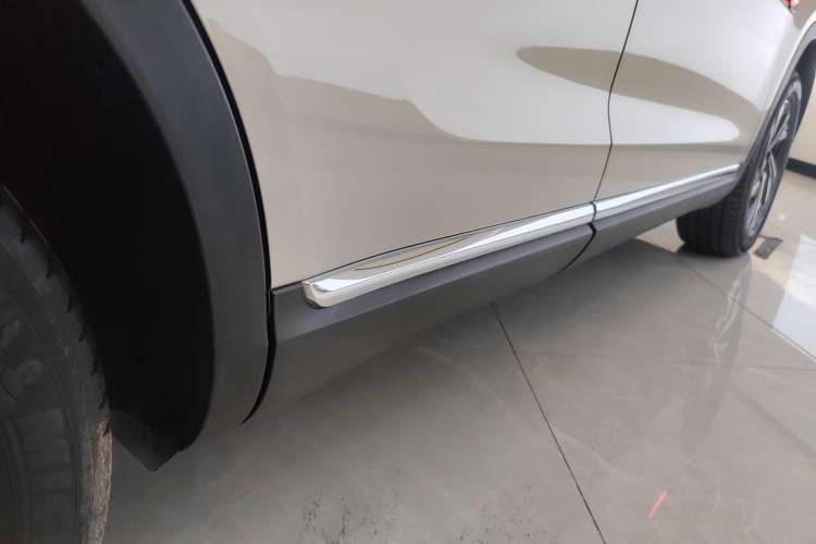 Used Hongqi HS5 2022 Revised Version 2.0T Smart Connect Flagship Edition
