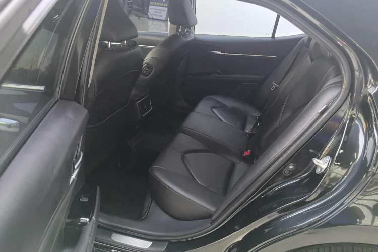 Used Toyota Camry 2021 2.0G Luxury Edition