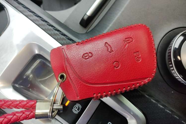 Used Dongfeng Aeolus Huge 2022 Mach Dual-Motor 1.5T MHD Dare-to-Dream Edition
