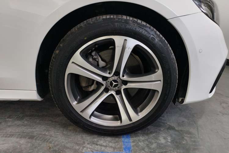 Used Mercedes-Benz E-Class 2018 Facelift E 200 L Sport Edition
