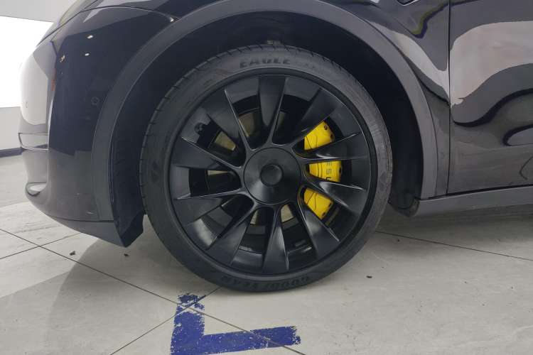 Used Tesla Model Y 2021 Standard Range Rear-Wheel Drive Version
