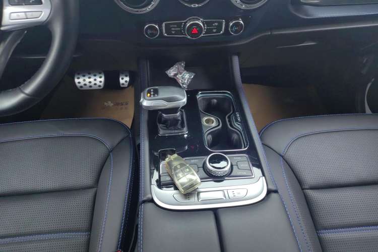 Used Beijing Auto BJ40 2023 2.0D Automatic Four-Wheel Drive Blade Hero Edition Adventurer Type