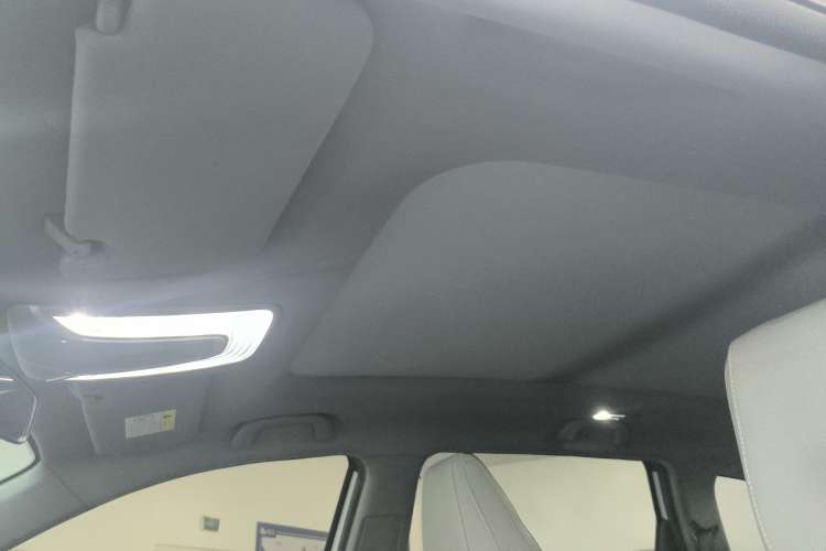 Used Changan CS75 PLUS 2023 3rd Generation 1.5T Automatic Prestige Model
