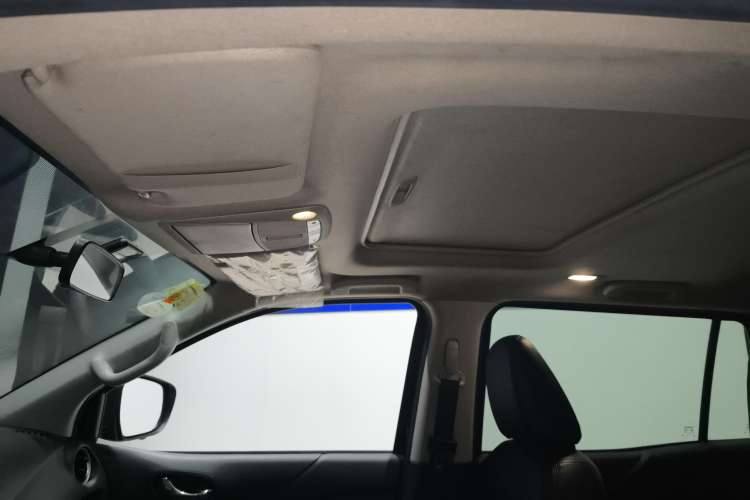 Used Nissan Terra 2018 2.5L Automatic 2WD Luxury Edition
