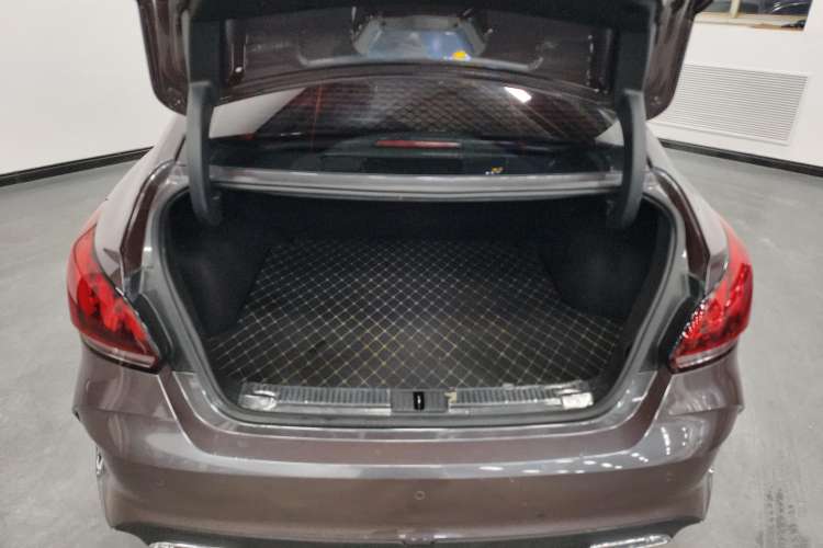 Used MG 5 2021 180 DVVT CVT Youth Luxury Edition
