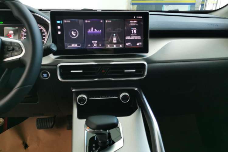 Used Geely Auto Coolray 2023 1.5T DCT Platinum Edition
