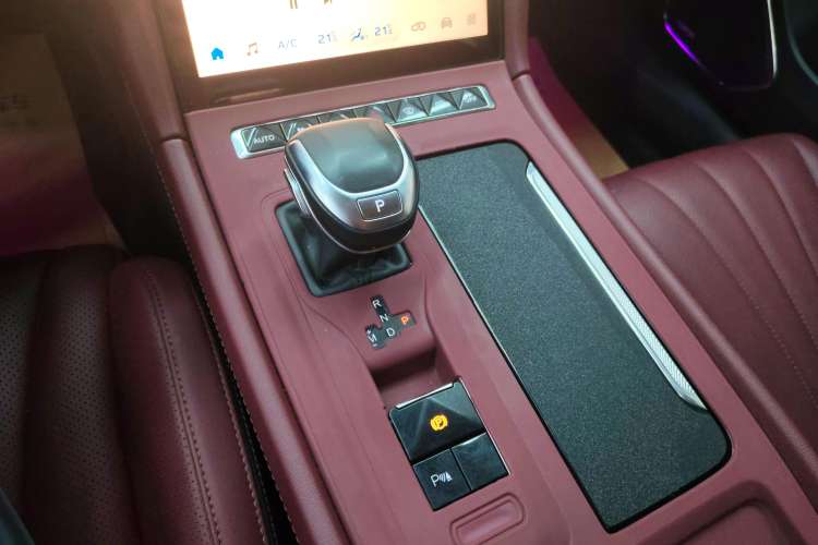 Used Hongqi H5 2024 1.5T DCT Smart Connect Flagship Edition
