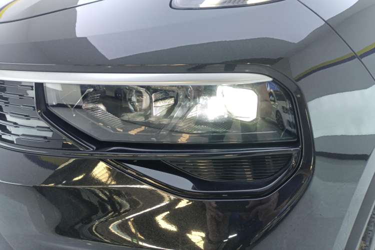 Used Lynk & Co 01 2023 2.0TD Two-Wheel Drive Pro Trim
