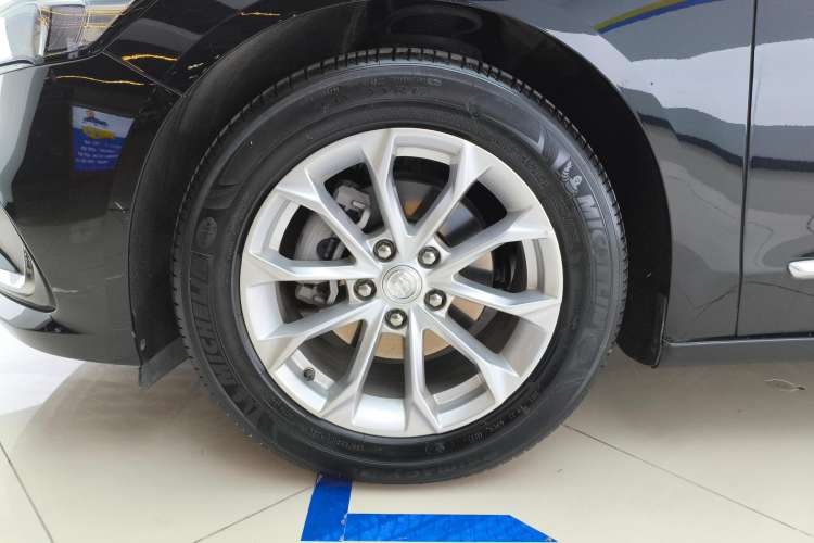 Used Buick LaCrosse 2022 552T Luxury Version
