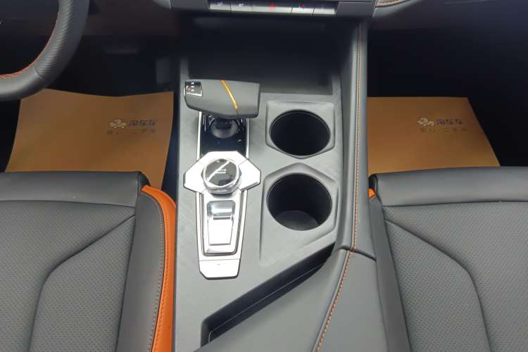 Used Changan UNI-V 2023 1.5T Premium Model
