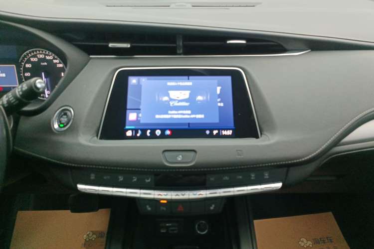 Used Cadillac XT4 2021 28T Two-Wheel Drive Leading Version
