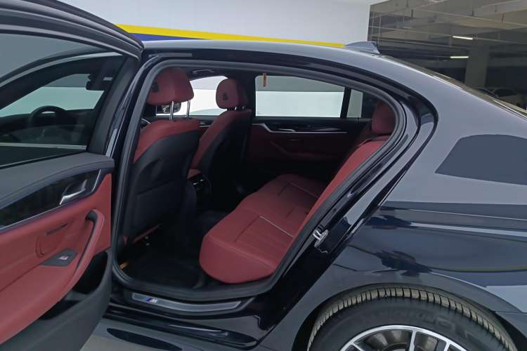 Used BMW 5 Series 2022 Second Facelift 525Li M Sport Package
