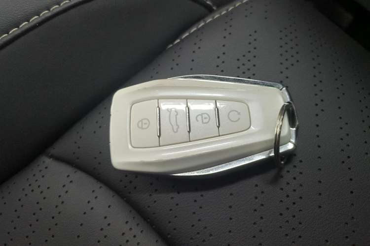 Used Geely Auto Emgrand X7 Sport 2022 Boyue X 1.8TD DCT ZhiZun Edition