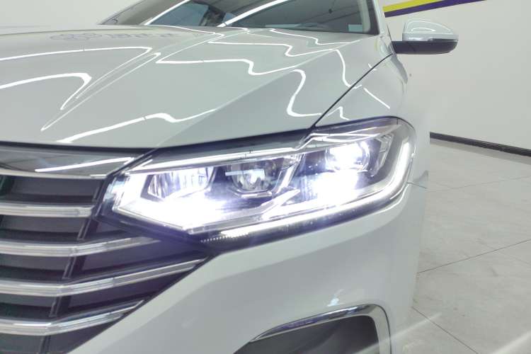 Used Volkswagen Lavida 2024 300TSI DSG Full-Comfort Edition