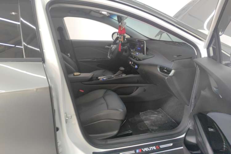 Used Buick Velite 6 2022 Plug-in Hybrid Connected Smart Edition
