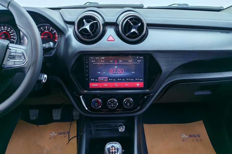 Used Soueast DX3 2016 1.5L Manual Luxury Model
