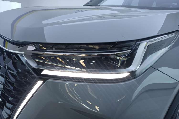 Used Chery Tiggo 8 PRO 2024 Champion Edition 290T Two-Wheel Drive Peak Version 5 Seats
