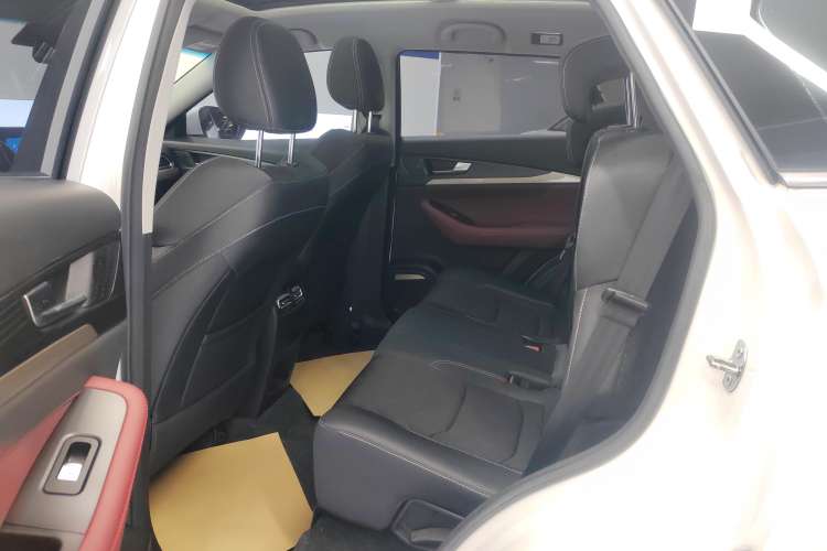 Used JETOUR X70 2023 1.5T DCT Dream Edition 5 Seats
