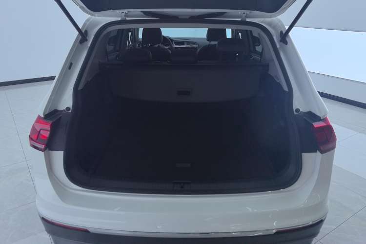 Used Volkswagen Tiguan L 2018 Facelift 330TSI Automatic Two-Wheel Drive Luxury Edition
