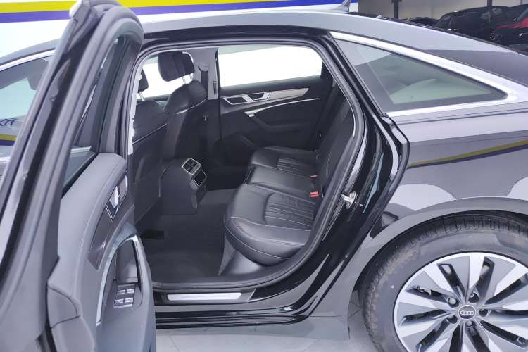 Used Audi A6L 2024 45 TFSI Prestige Elegant Edition
