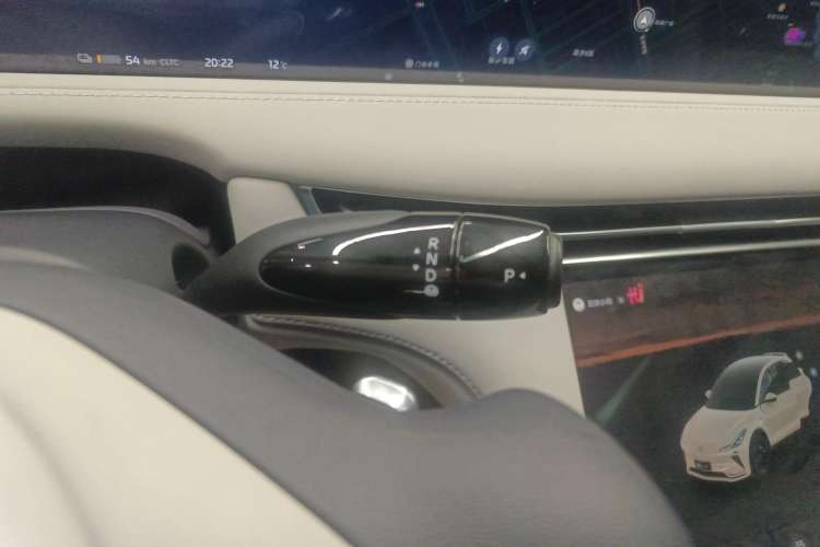 Used  LS7 2023 77 kWh Urban Fit Rear-Wheel Drive
