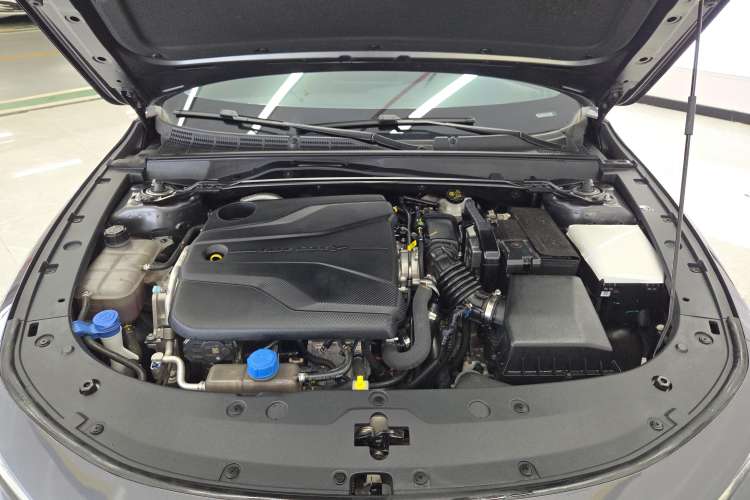 Used Changan UNI-V 2024 1.5T Prestige Edition
