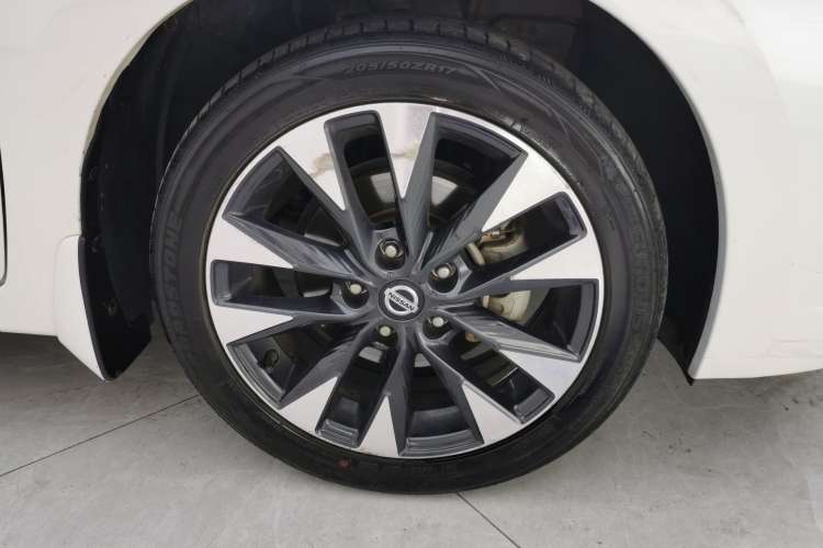 Used Nissan Lannia 2019 1.6L CVT Smart Connect Smart Cool Version China VI Standard
