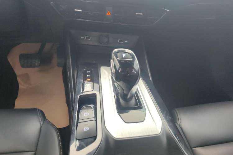 Used MG 5 2021 300TGI DCT Luxury Flagship Edition
