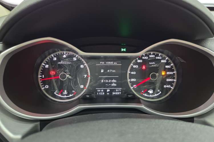 Used Geely Auto Emgrand X7 Sport 2016 1.8TD Automatic ZhiShang Model
