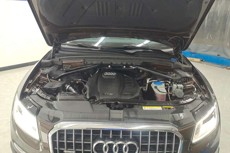Used Audi Q5 2017 Plus 40 TFSI Technology Model
