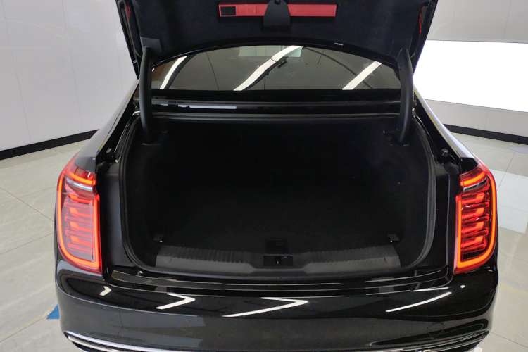 Used Hongqi H9 2020 2.0T Smart Connect Flagship Edition
