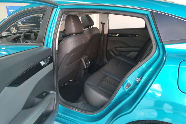 Used Dongfeng Aeolus Yixuan 2020 230T Automatic Dazzle Track Edition
