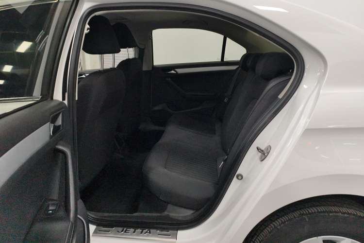 Used Volkswagen Jetta 2013 1.6L Automatic Comfort Model