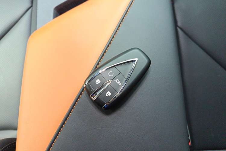 Used Changan UNI-V 2022 1.5T Prestige Version
