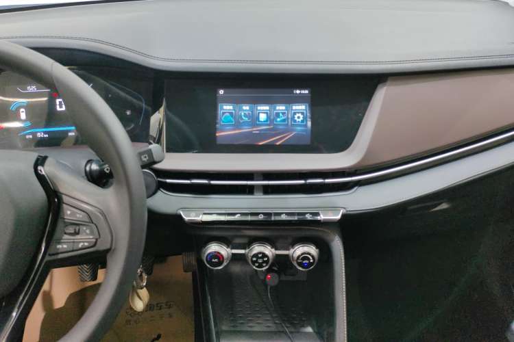 Used Changan CS15 2019 1.5L Manual Entry-Level Version China VI Standard
