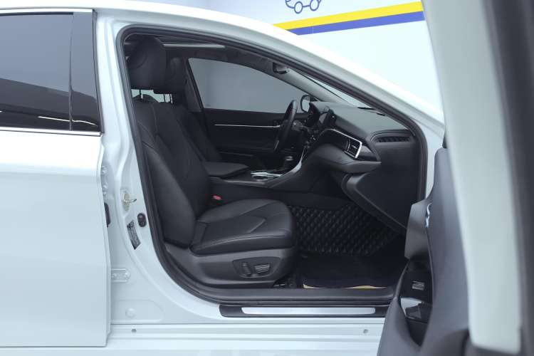 Used Toyota Camry 2021 2.5G Luxury Edition