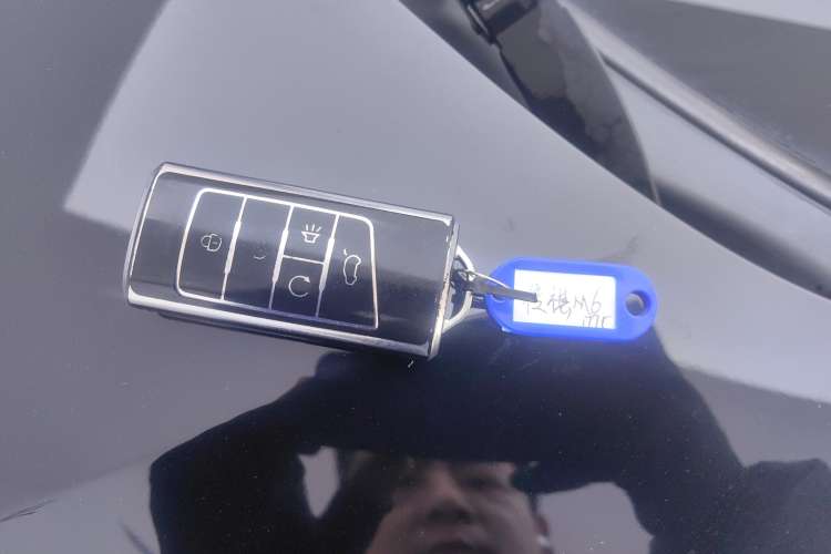 Used GAC Trumpchi M6 2021 270T DCT Luxury Edition (7 Seats)
