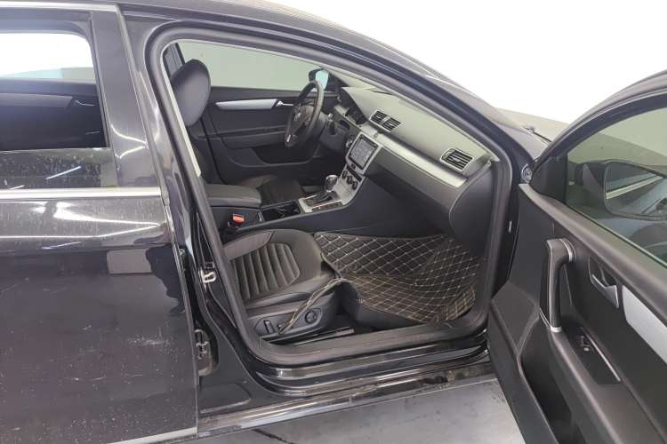 Used Volkswagen Magotan 2016 1.8TSI Smart Enjoyment Leading Model
