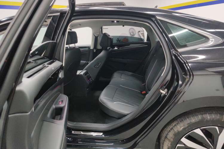 Used Volkswagen Passat 2022 330TSI Starry Luxury Edition
