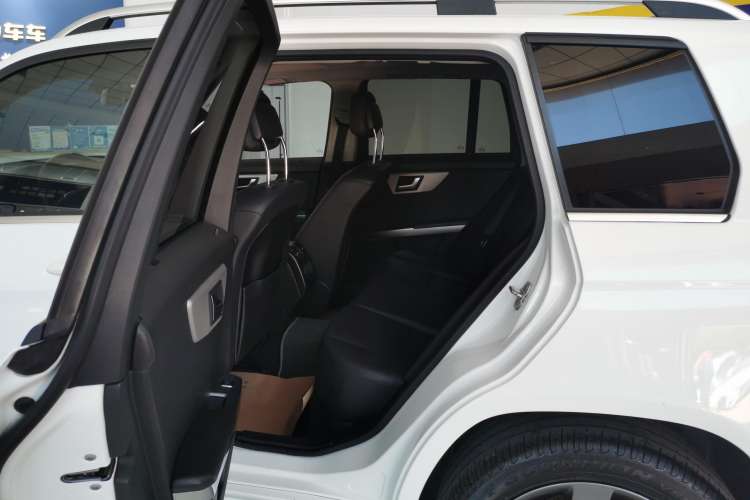 Used Mercedes-Benz GLK-Class 2013 GLK 300 4MATIC Dynamic Sunroof Model
