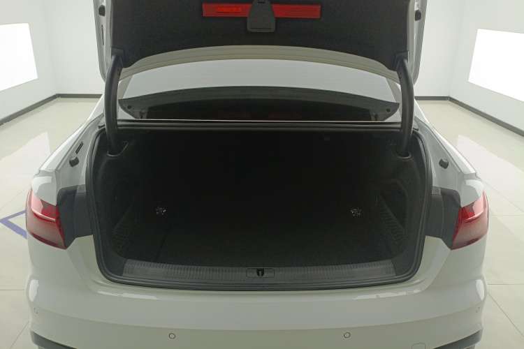 Used Audi A4L 2024 40 TFSI Luxury Dynamic Edition
