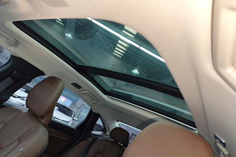 Used Volvo S90 2019 T5 Zhiyi Edition
