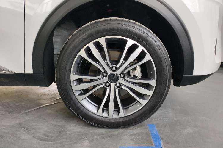 Used Haval F7 2019 2.0T Two-Wheel Drive i-Van China V standard
